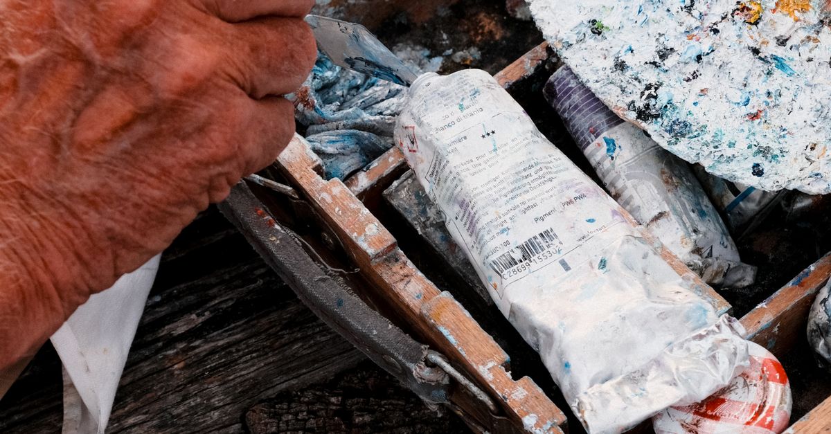 Tips for Choosing the Right Paint for Interior Walls